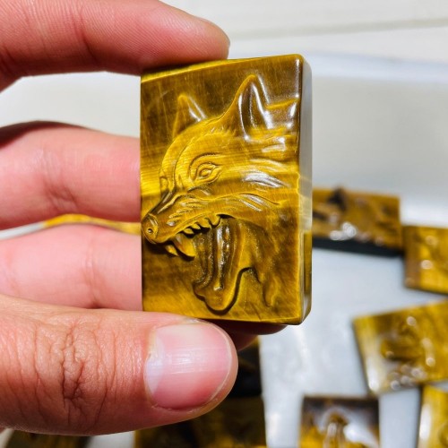 High Quality Tiger Eye Wolf Head Carving Wholesale